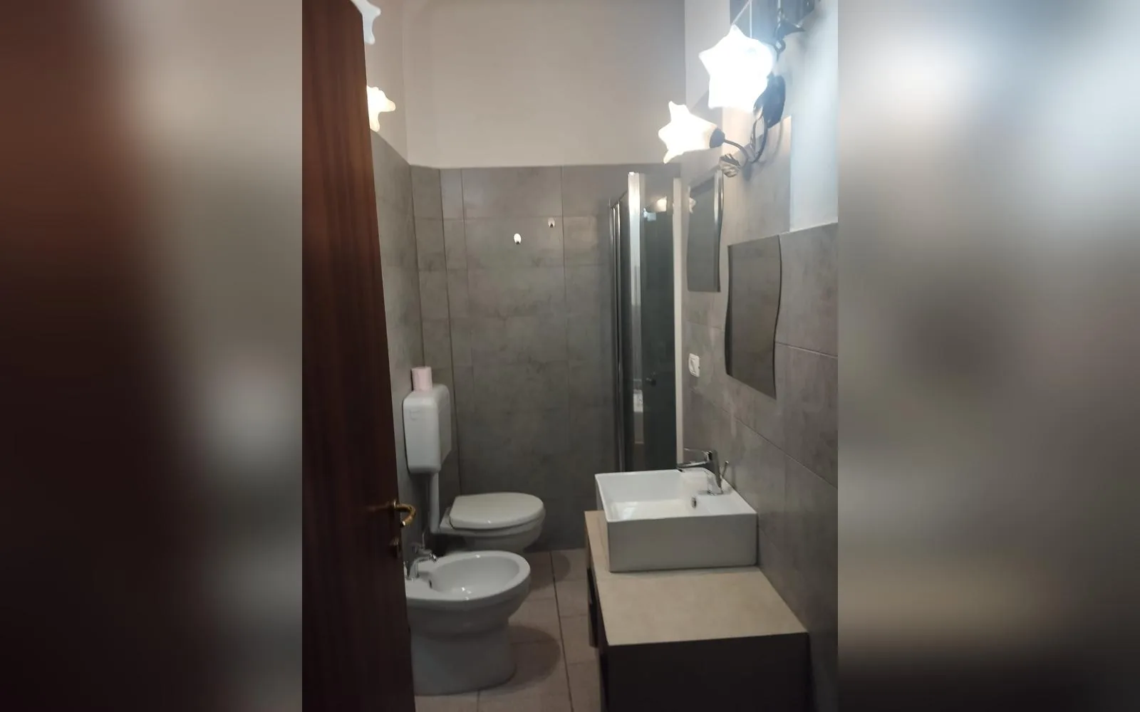 Camera con bagno privato — Alice House, Scandiano (Emilia-Romagna) (foto 8)
